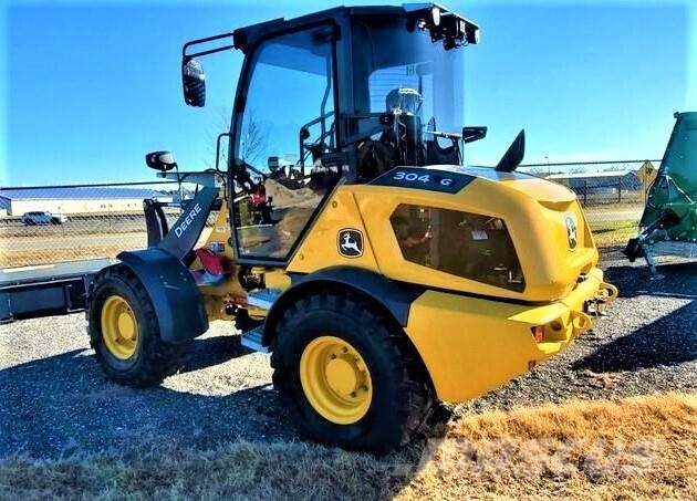 John Deere 304 G Мини товарачи