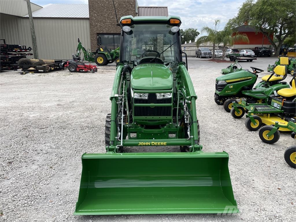John Deere 3046R Traktorji