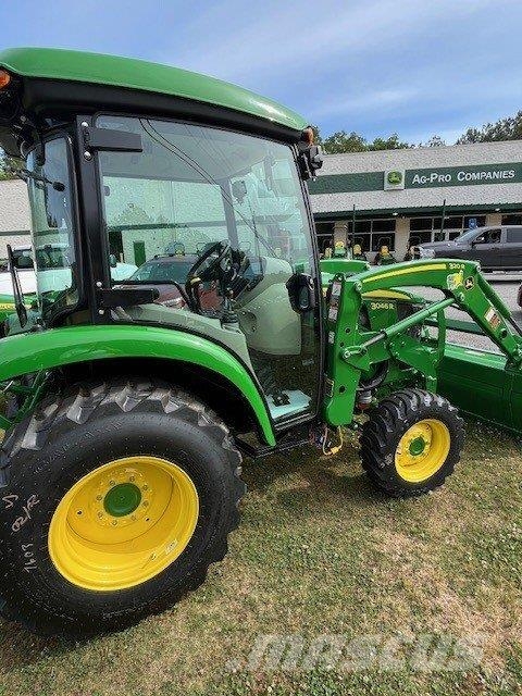 John Deere 3046R الجرارات