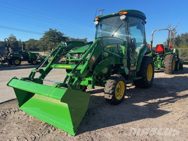 John Deere 3046R الجرارات