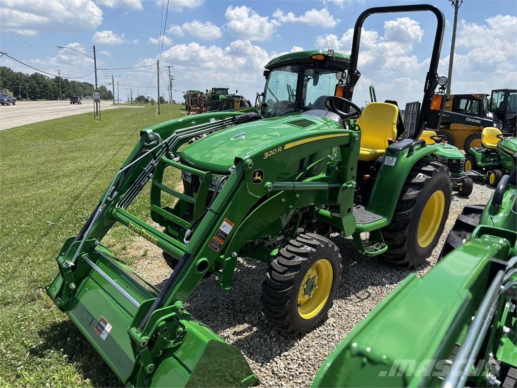 John Deere 3046R الجرارات