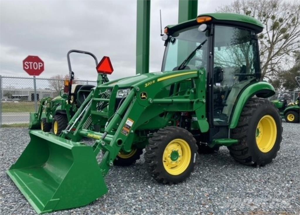John Deere 3046R Traktorji