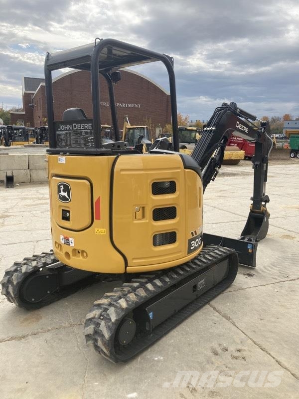 John Deere 30G Mini rýpadla < 7t