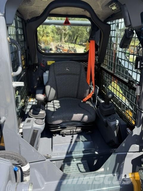 John Deere 317 P 小型裝載機