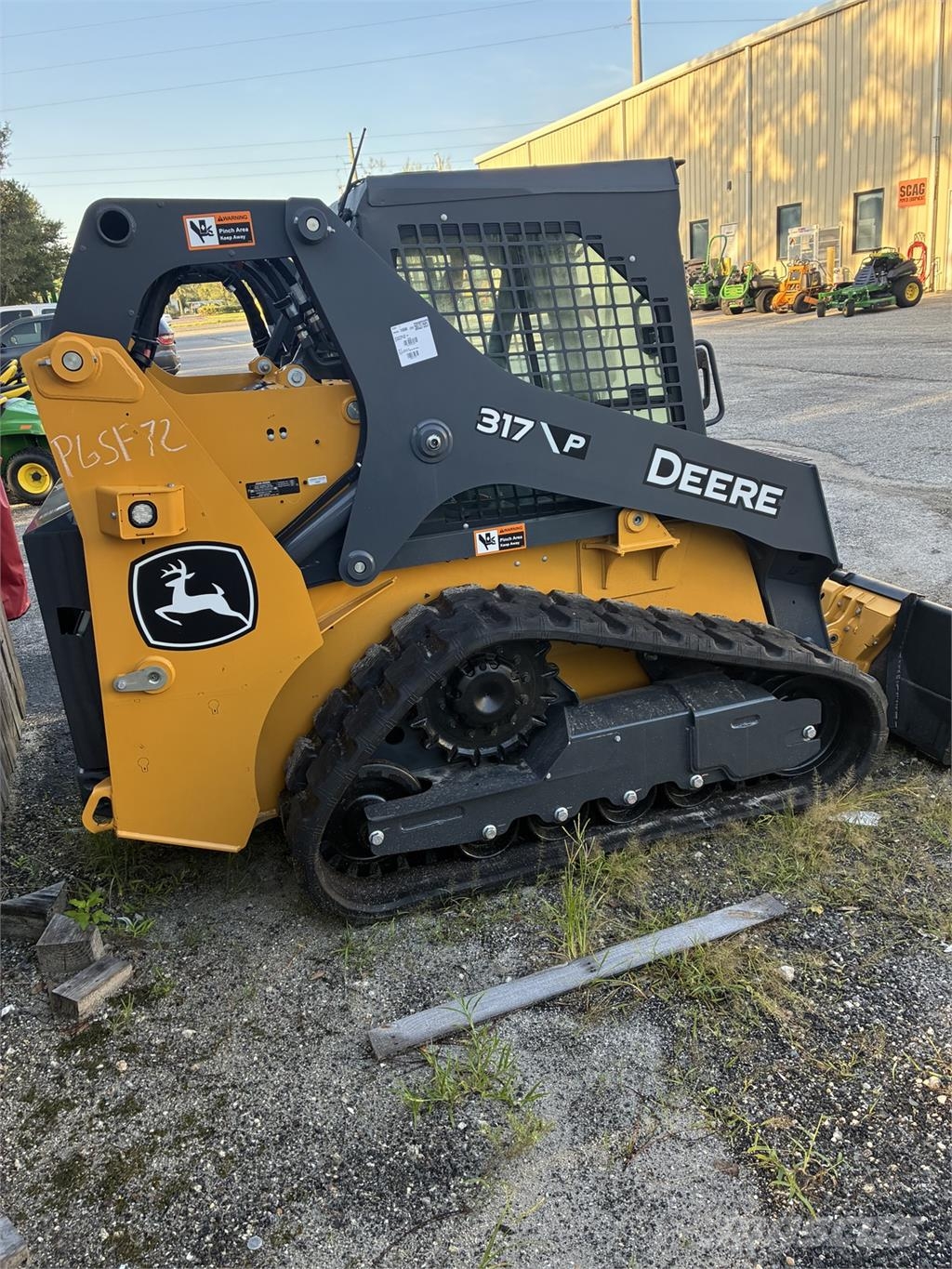 John Deere 317 P Miniladers