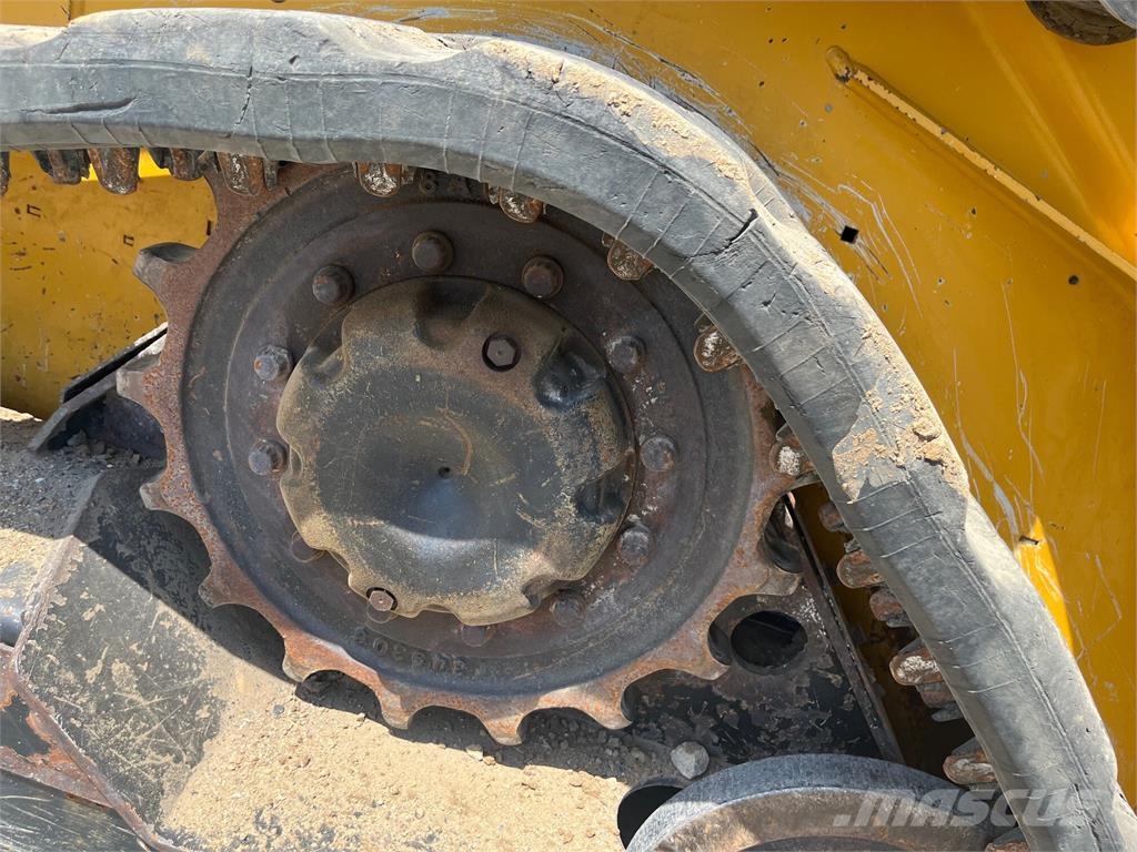 John Deere 317G Mini nakladalci