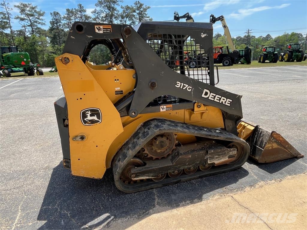 John Deere 317G Mini nakladalci
