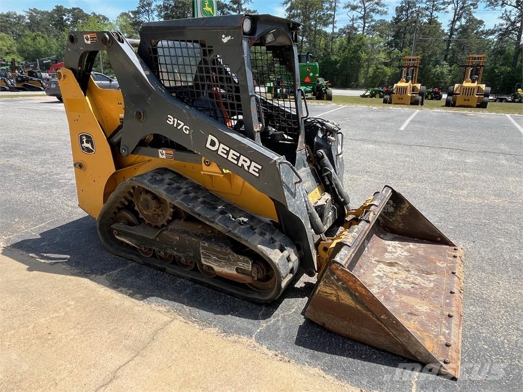 John Deere 317G Mini nakladalci
