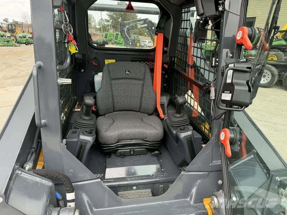 John Deere 317G Mini loaders