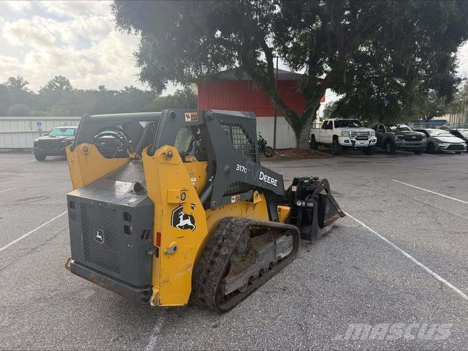 John Deere 317G Mini nakladalci