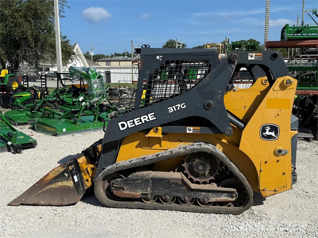 John Deere 317G لوادر صغيرة