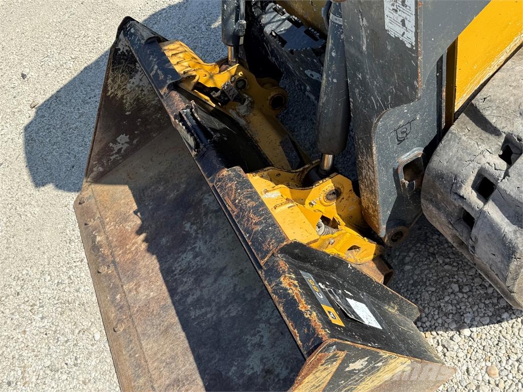 John Deere 317G لوادر صغيرة