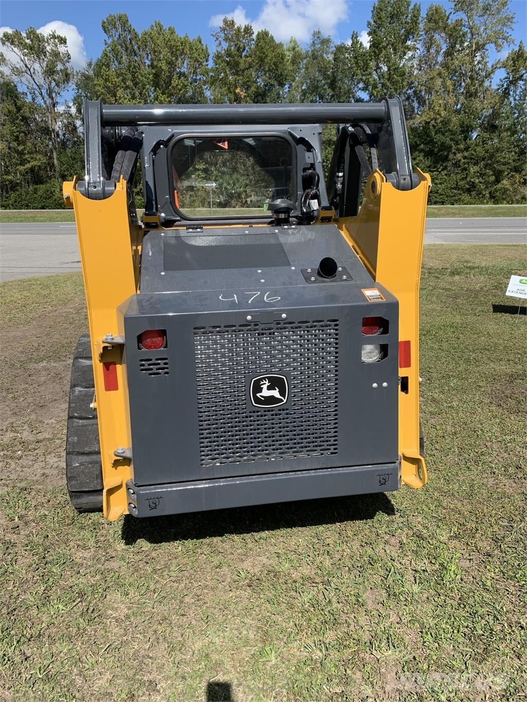 John Deere 317G Mini iekrāvēji