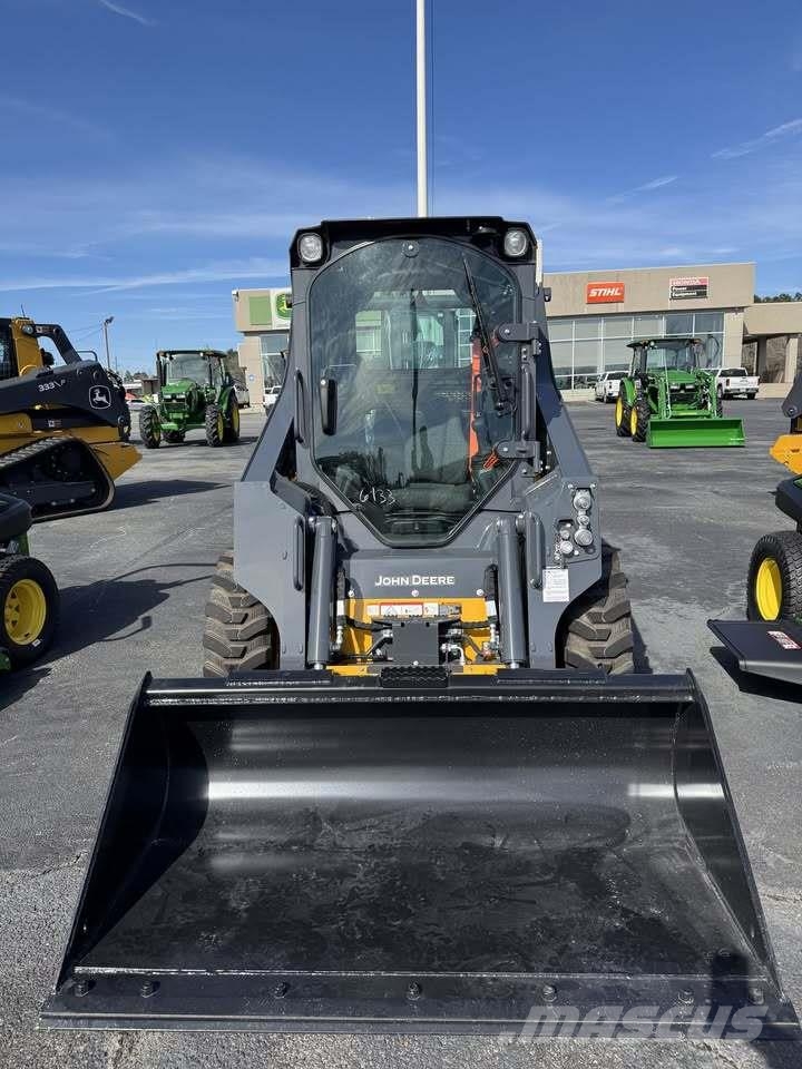 John Deere 318 P Φορτωτάκια