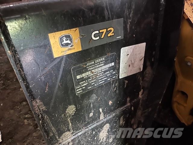 John Deere 318G Φορτωτάκια