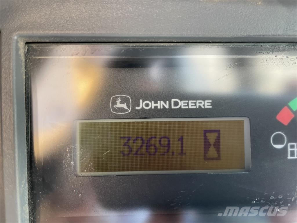 John Deere 318G Skid steer mini nakladalci