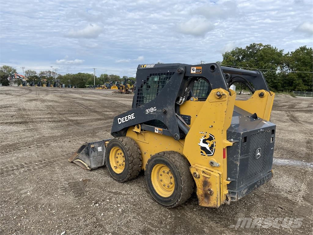John Deere 318G Skid steer mini nakladalci