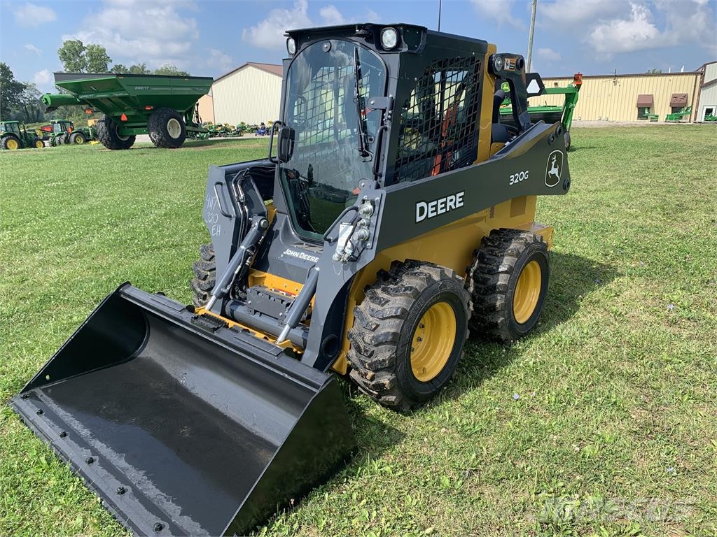 John Deere 320G Mini incarcator