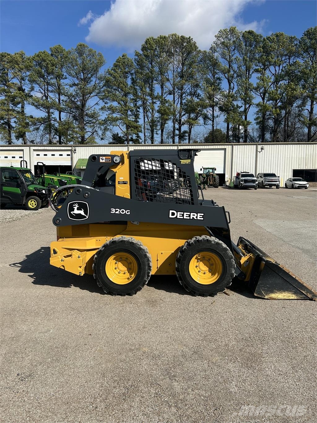 John Deere 320G Chargeuse compacte
