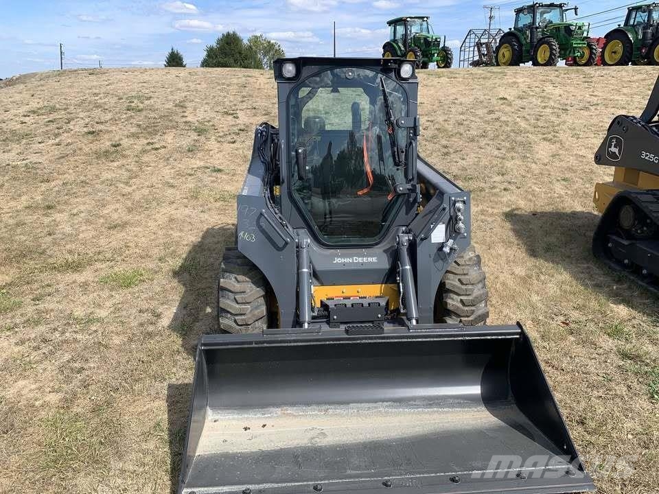 John Deere 320G Φορτωτάκια