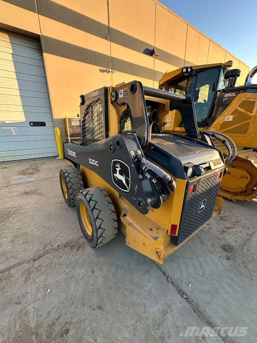 John Deere 320G Mini incarcator