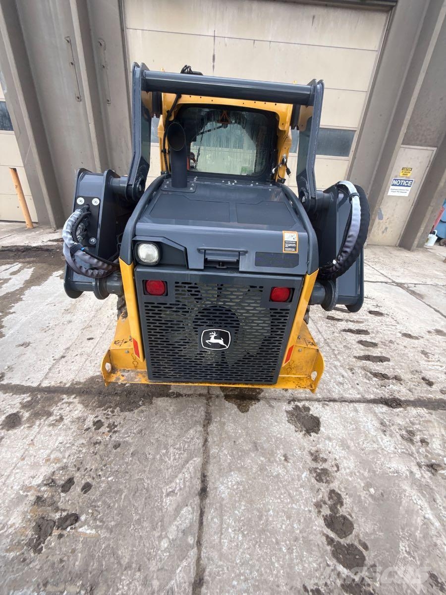 John Deere 320G Φορτωτάκια