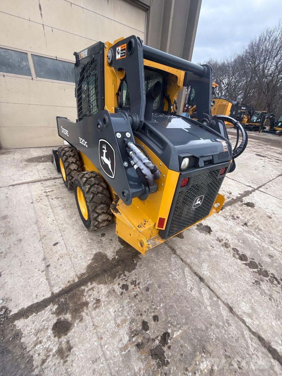 John Deere 320G Φορτωτάκια