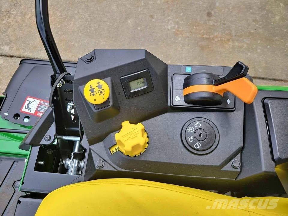 John Deere 320R 0-kääntösäde leikkurit