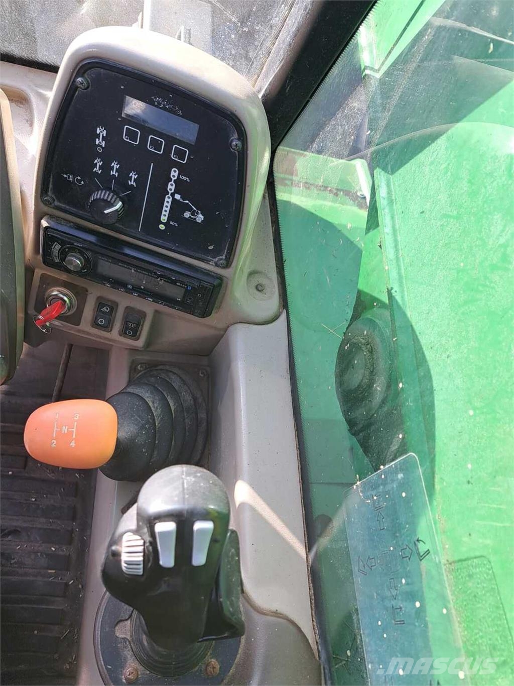 John Deere 3220 Lauksaimniecības pacēlāji