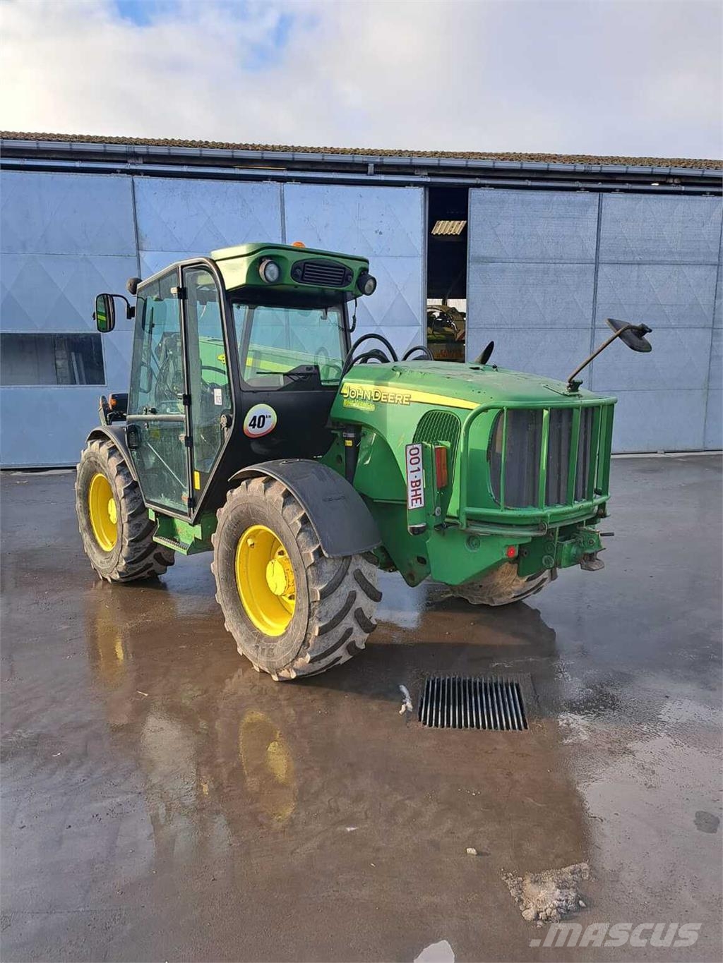 John Deere 3220 Lauksaimniecības pacēlāji
