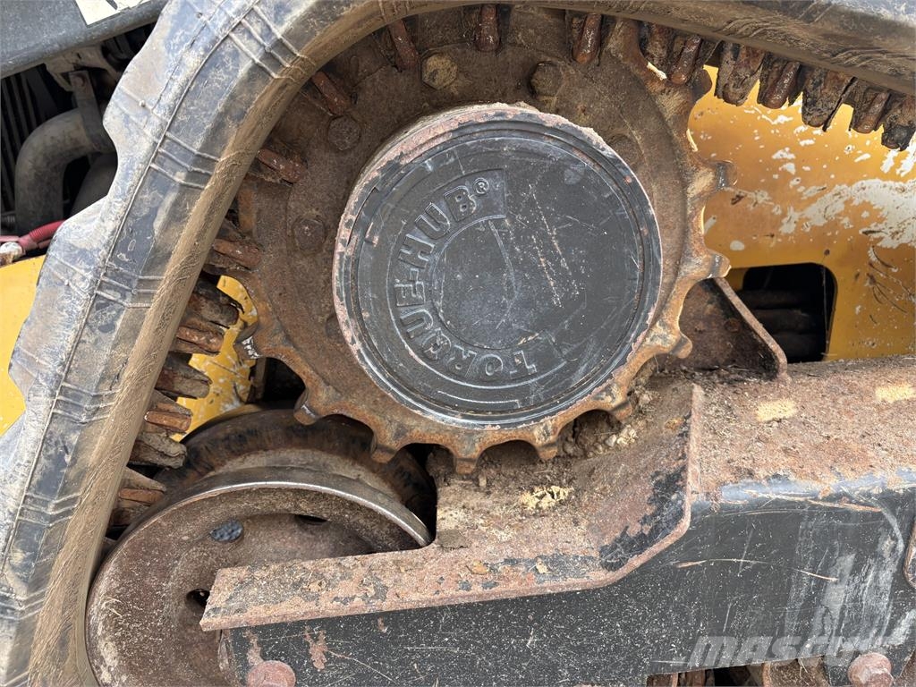 John Deere 323D Mini loaders