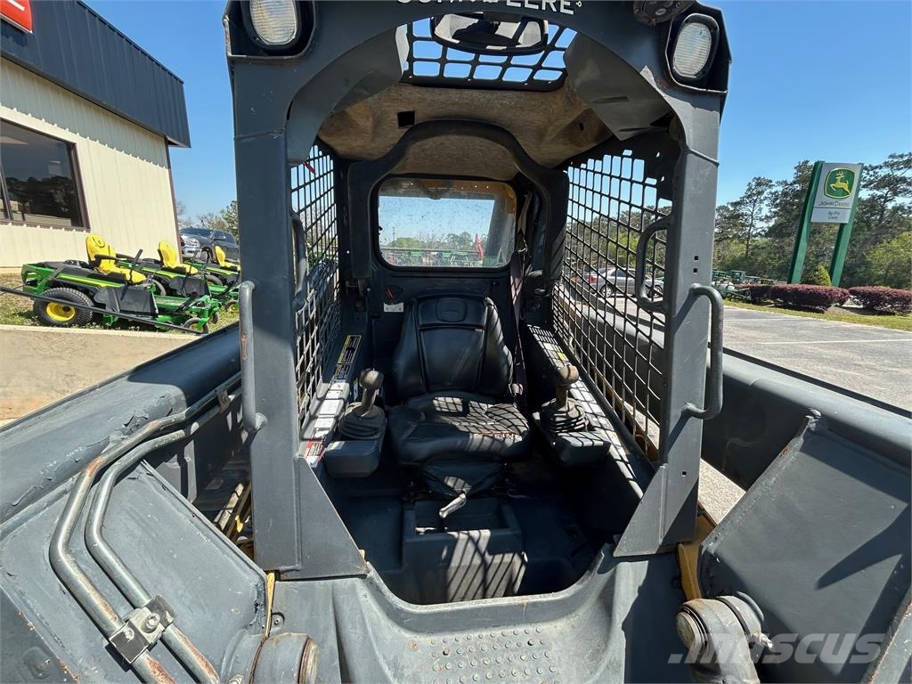 John Deere 323E Mini loaders