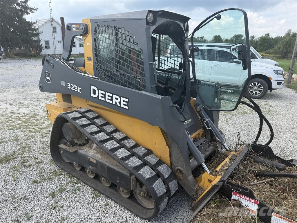 John Deere 323E Minilader