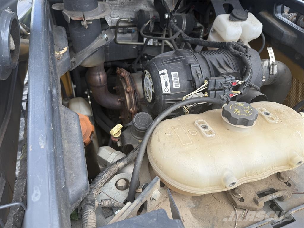 John Deere 323E Minilader