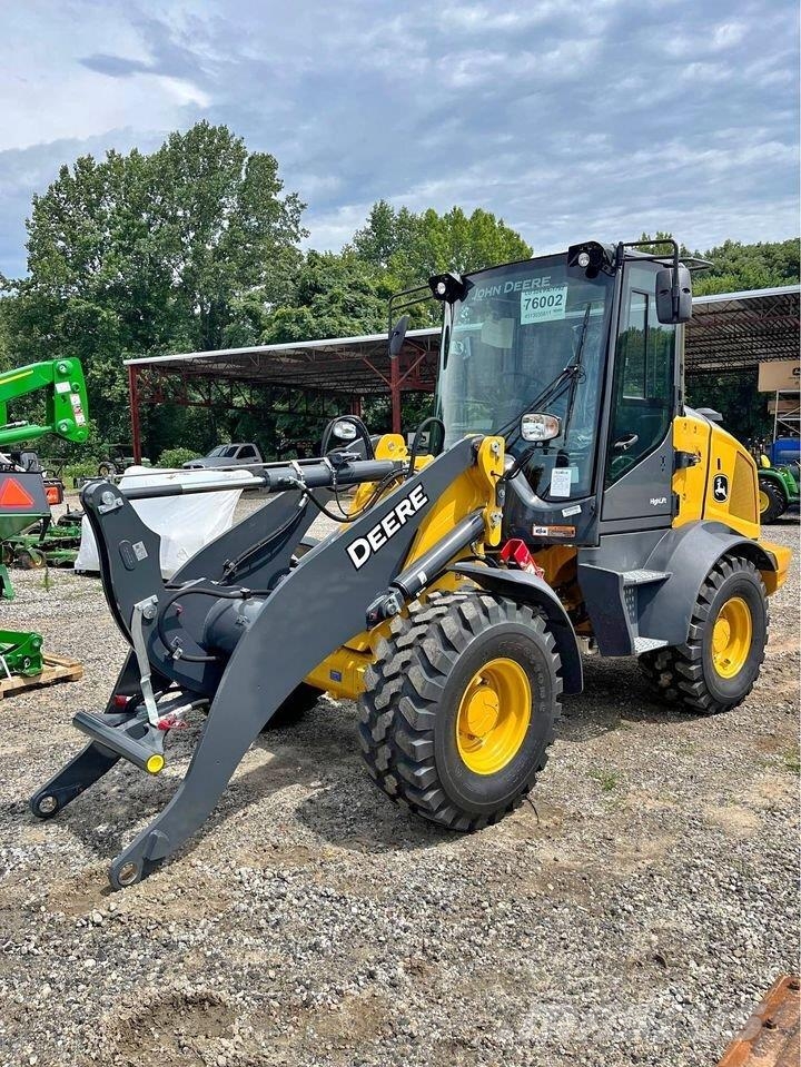 John Deere 324 P Mini krautuvai
