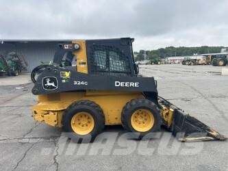 John Deere 324G Skid steer loaders