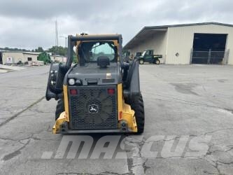John Deere 324G Skid steer loaders
