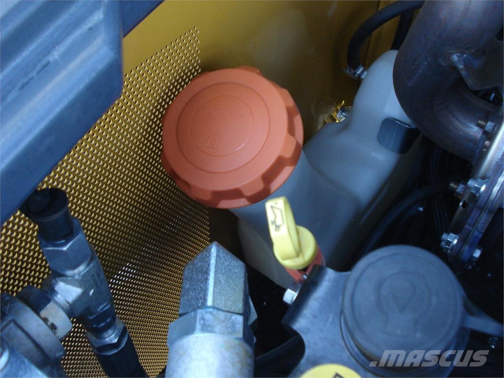 John Deere 324G Minicargadoras