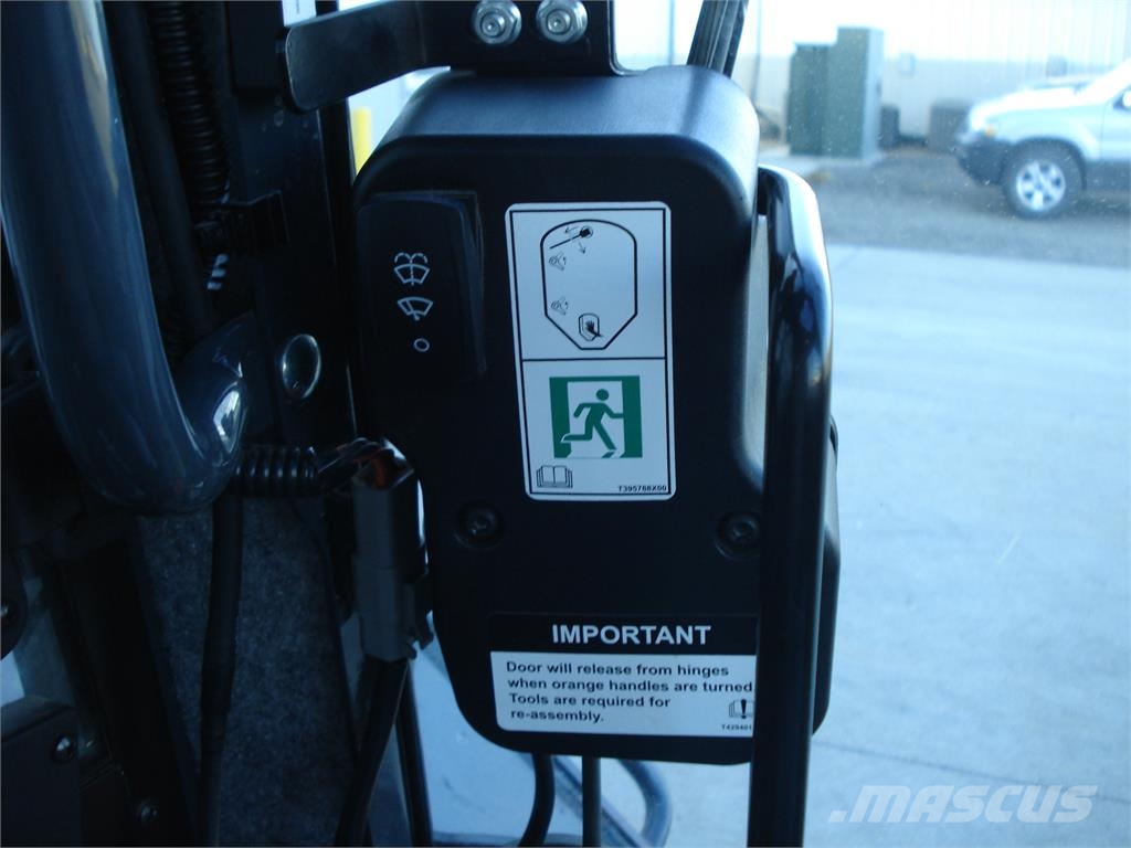 John Deere 324G Minicargadoras