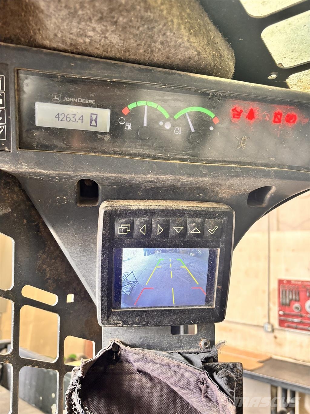 John Deere 324G Minicargadoras