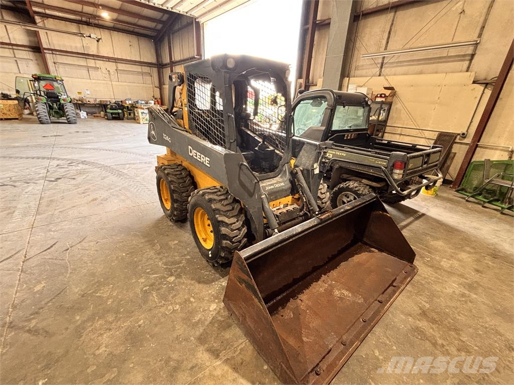 John Deere 324G Minicargadoras