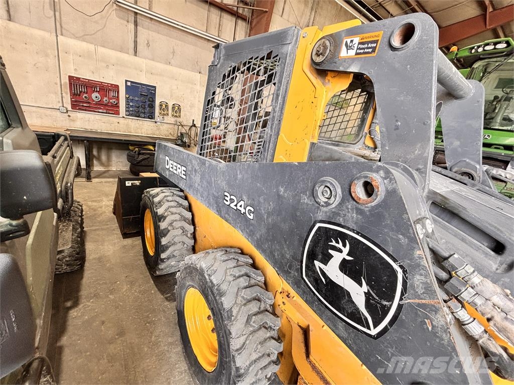 John Deere 324G Minicargadoras