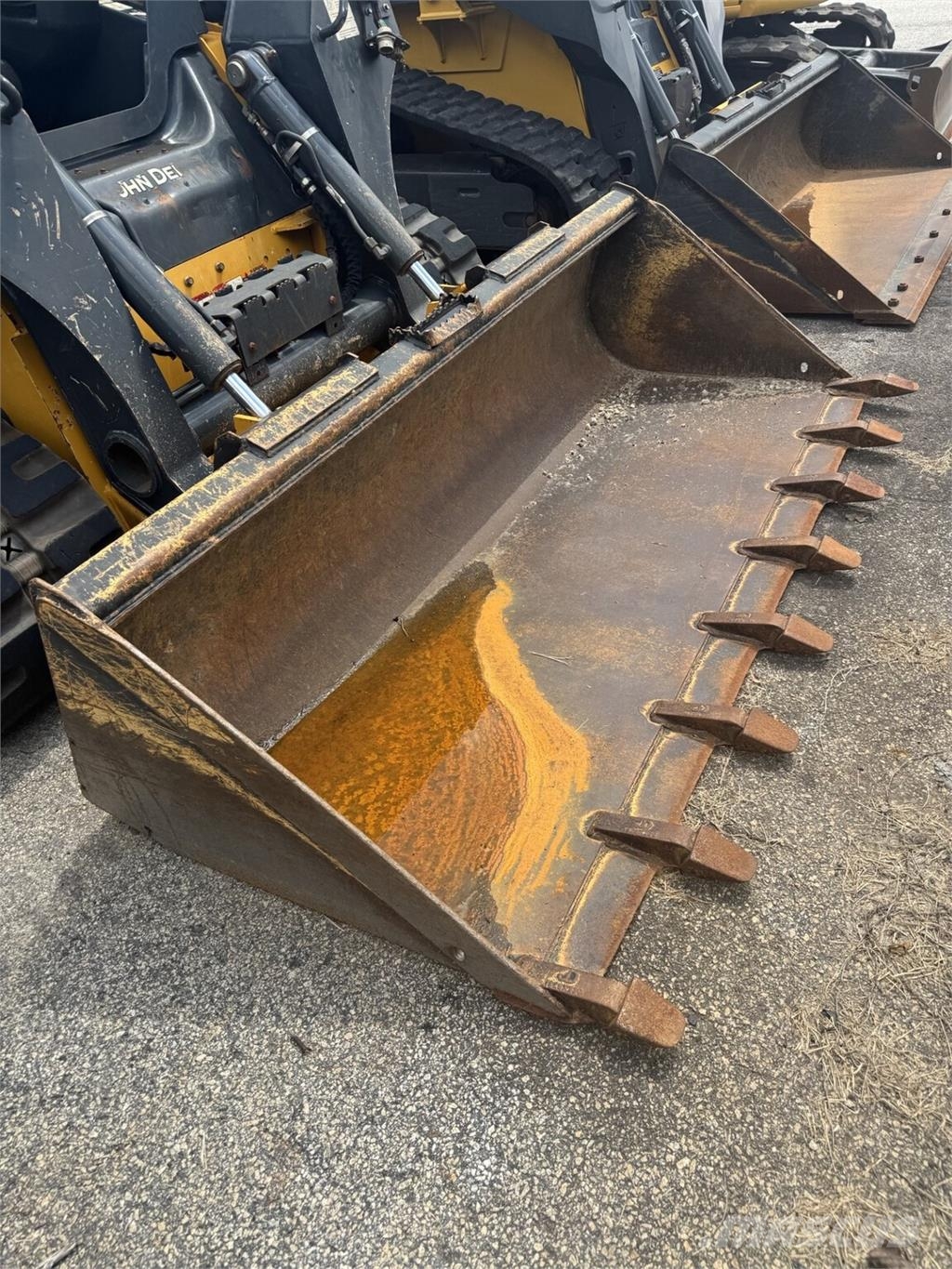 John Deere 325G Minicargadoras