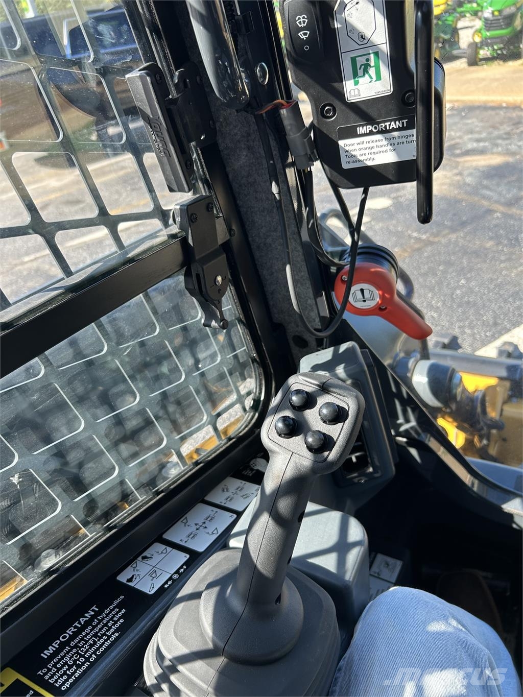 John Deere 325G Minicargadoras