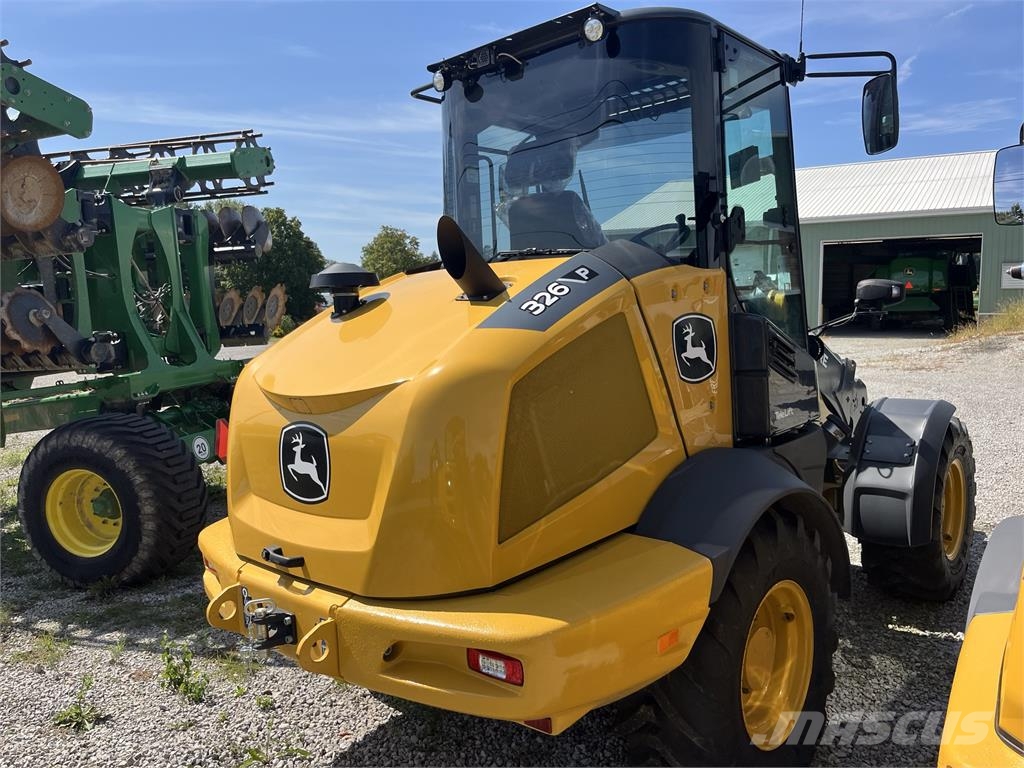 John Deere 326 P Мини товарачи