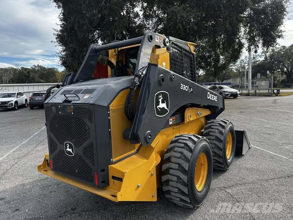 John Deere 330 P Φορτωτάκια