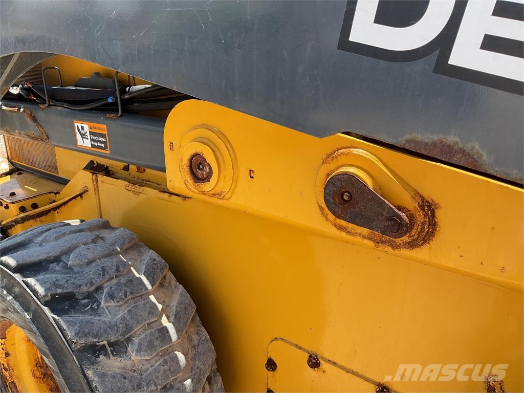 John Deere 330G Міні-навантажувачі