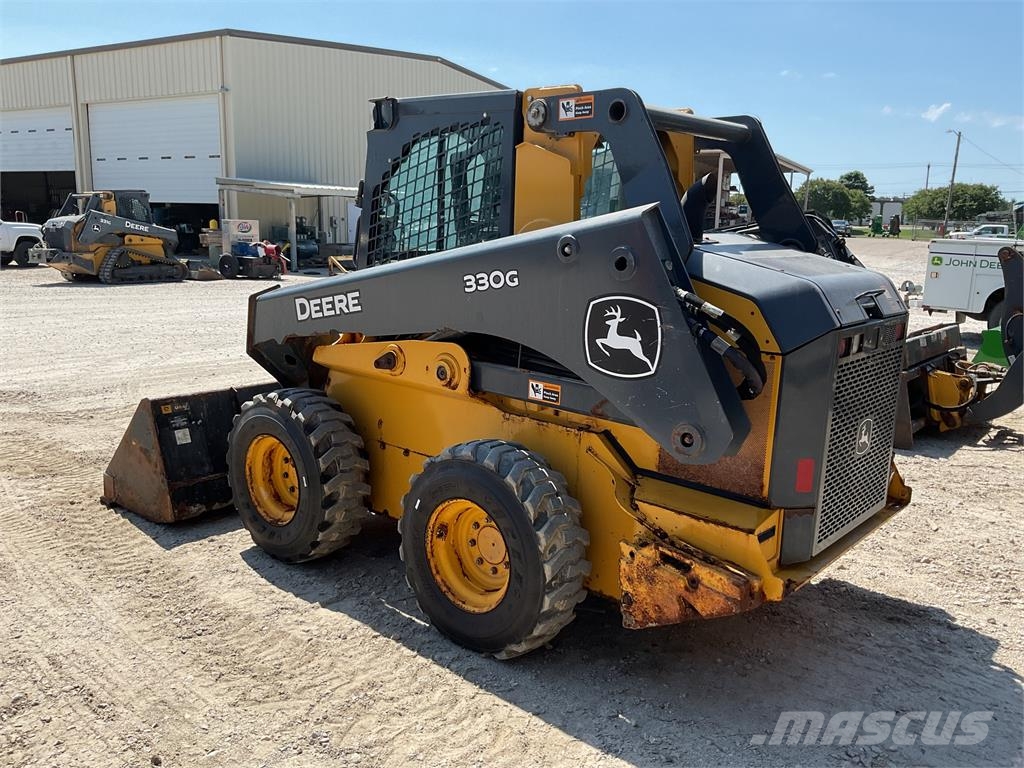 John Deere 330G Міні-навантажувачі
