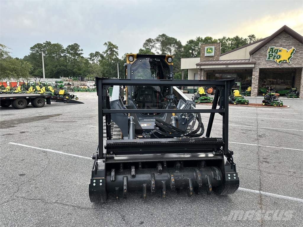 John Deere 331 P Mini krautuvai