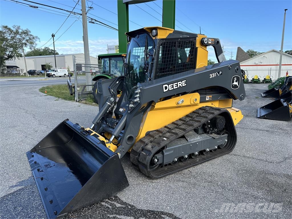 John Deere 331 P Mini yükleyiciler